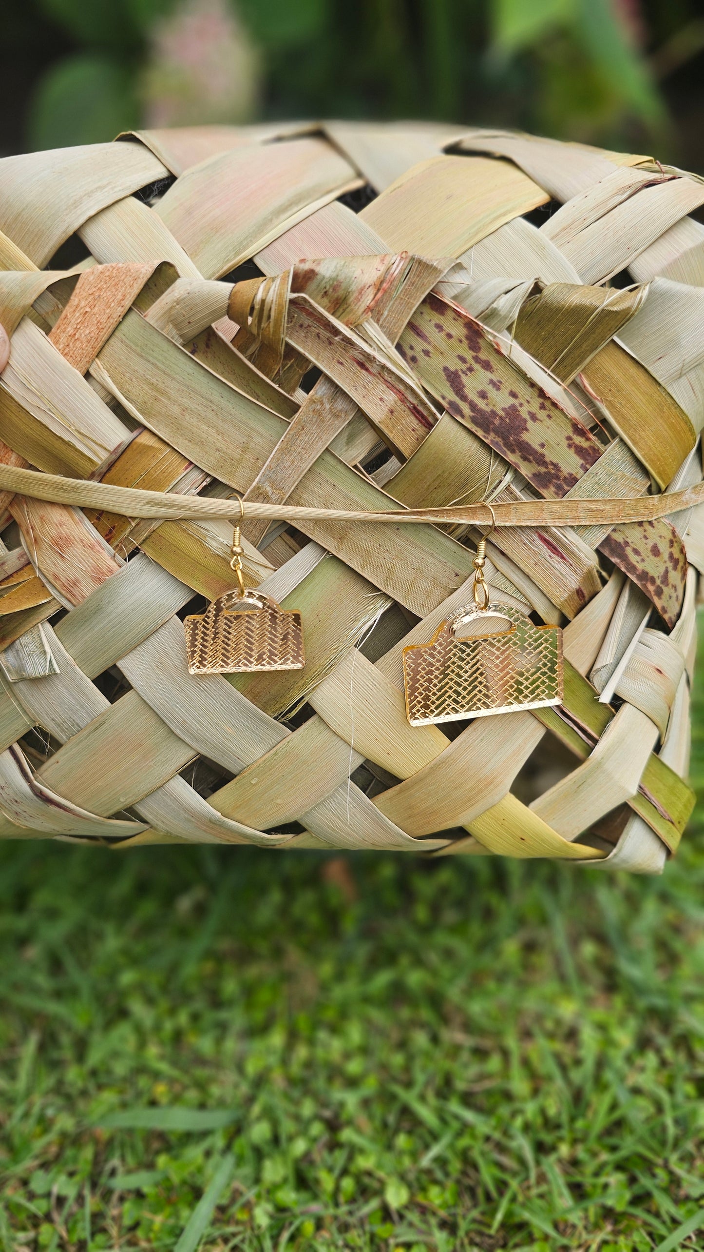 Hineteiwaiwa Gold Mirror Kete