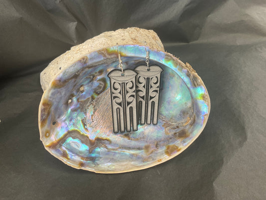 Hineroriki BLACK ETCHED-INFILL earring