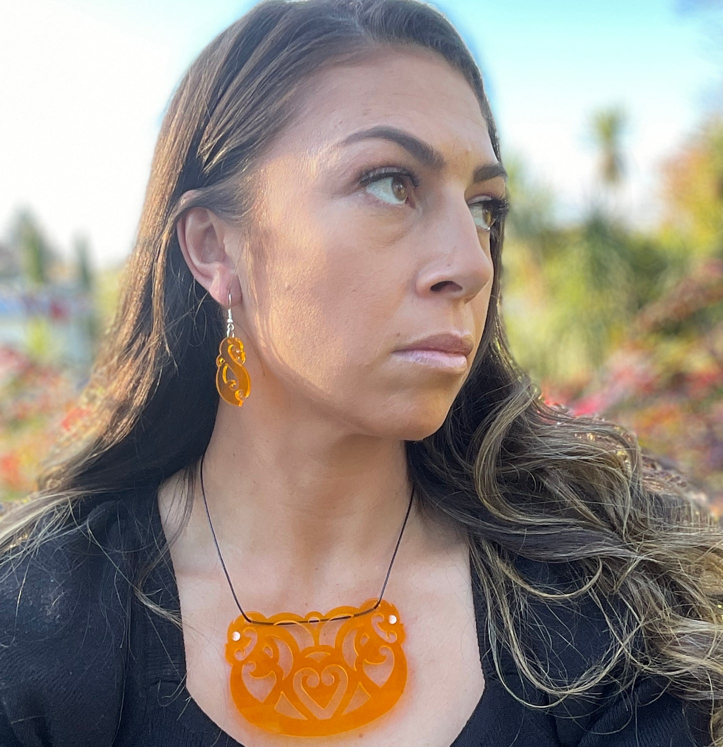 Te Hoata & Te Pupu ki waho Orange Set