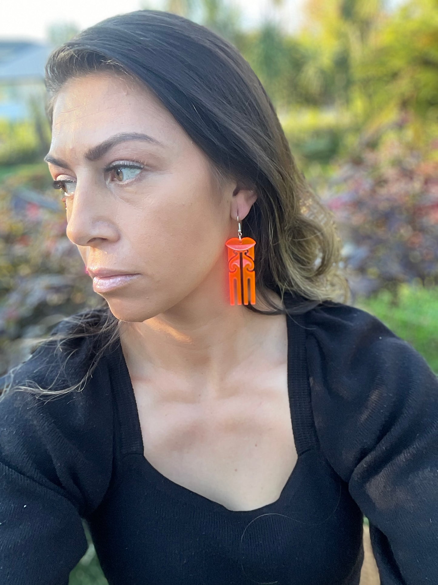Haungaroa Neon Pink earring