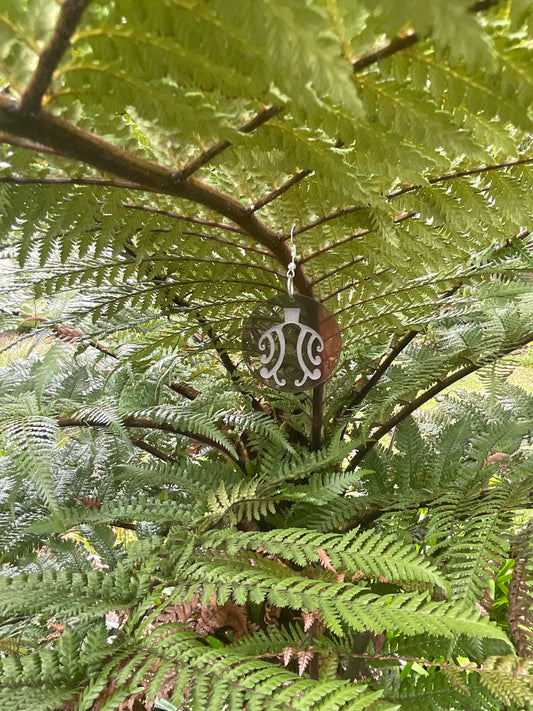 Papatūānuku Black Circle Earring