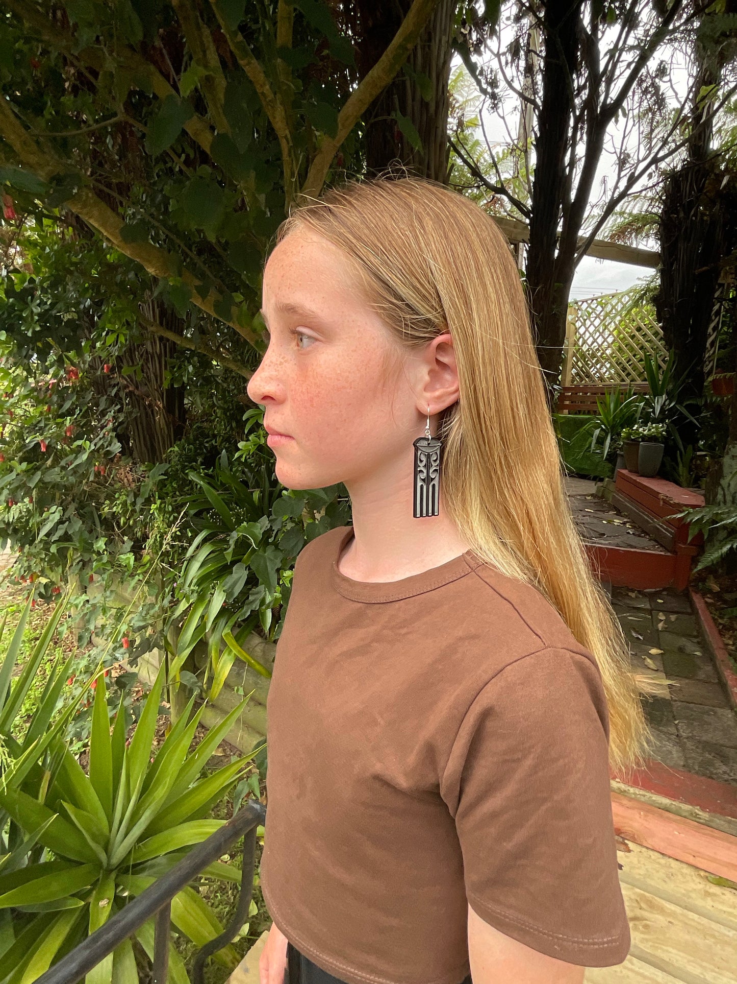 Hineroriki BLACK ETCHED-INFILL earring