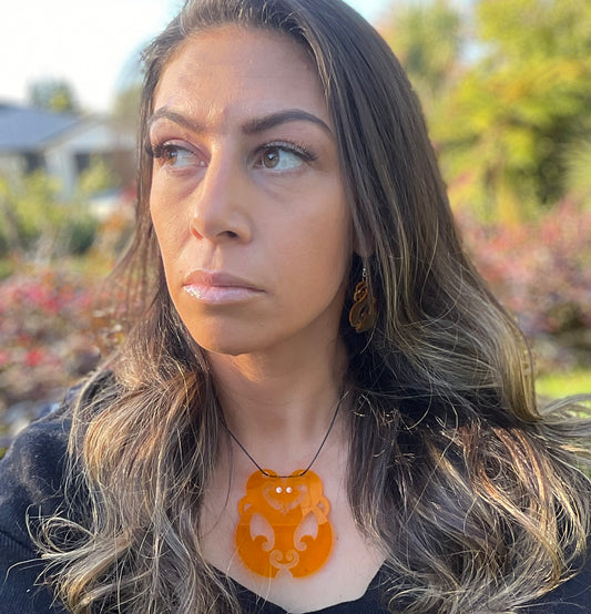 Te Hoata & Te Pupu ki roto Orange Set